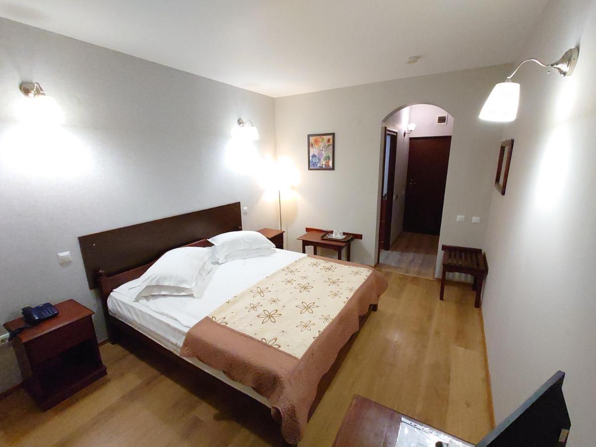 Pensiunea Musatinii Putna  Exterior foto
