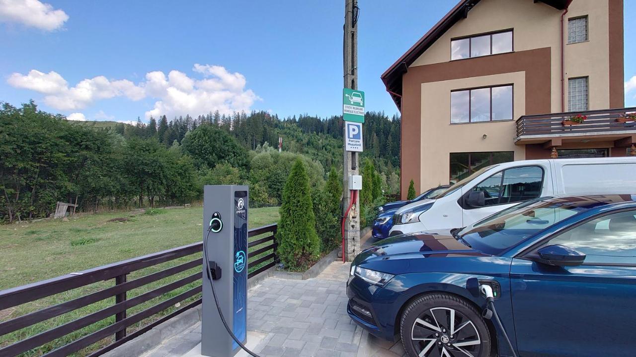 Pensiunea Musatinii Putna  Exterior foto