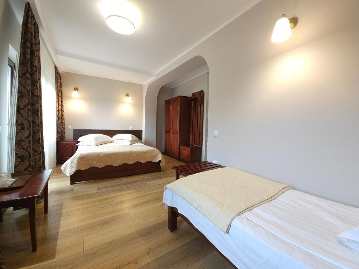 Pensiunea Musatinii Putna  Exterior foto